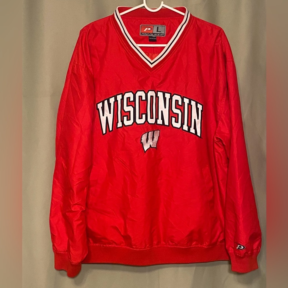 VINTAGE  90’s Wisconsin Badgers Pro Player Y2K Spellout Jacket NCAA Men’s L